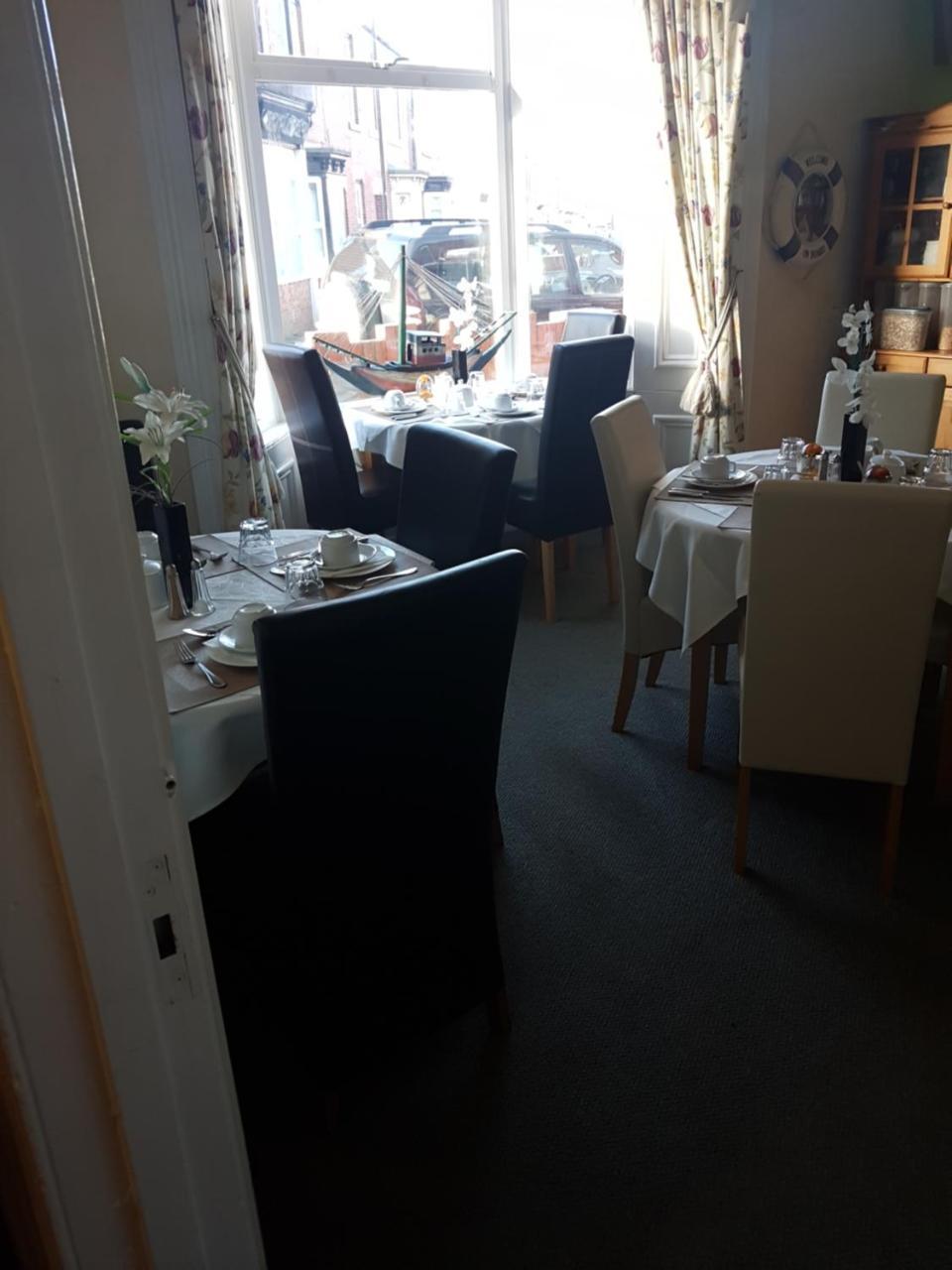 Roker View Guest House Sunderland  Exterior foto